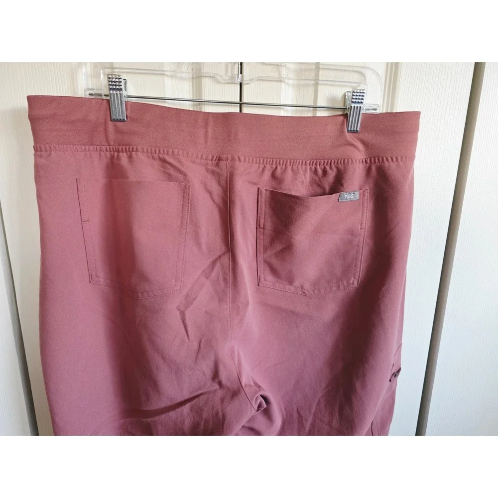 FIGS 18W‎ Zamora Jogger Scrub Pants Mauve Pink Unisex W18SW2005P Pockets